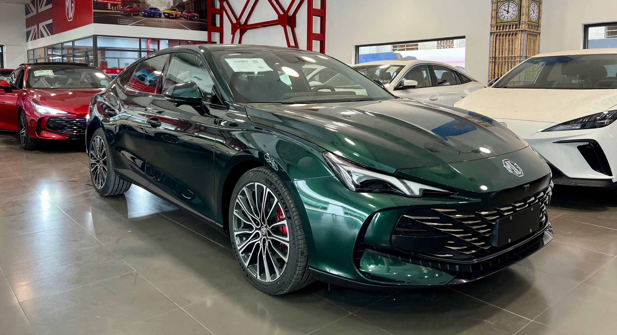 Xe MG7 tại MG Sài Gòn TPHCMIMG_8617