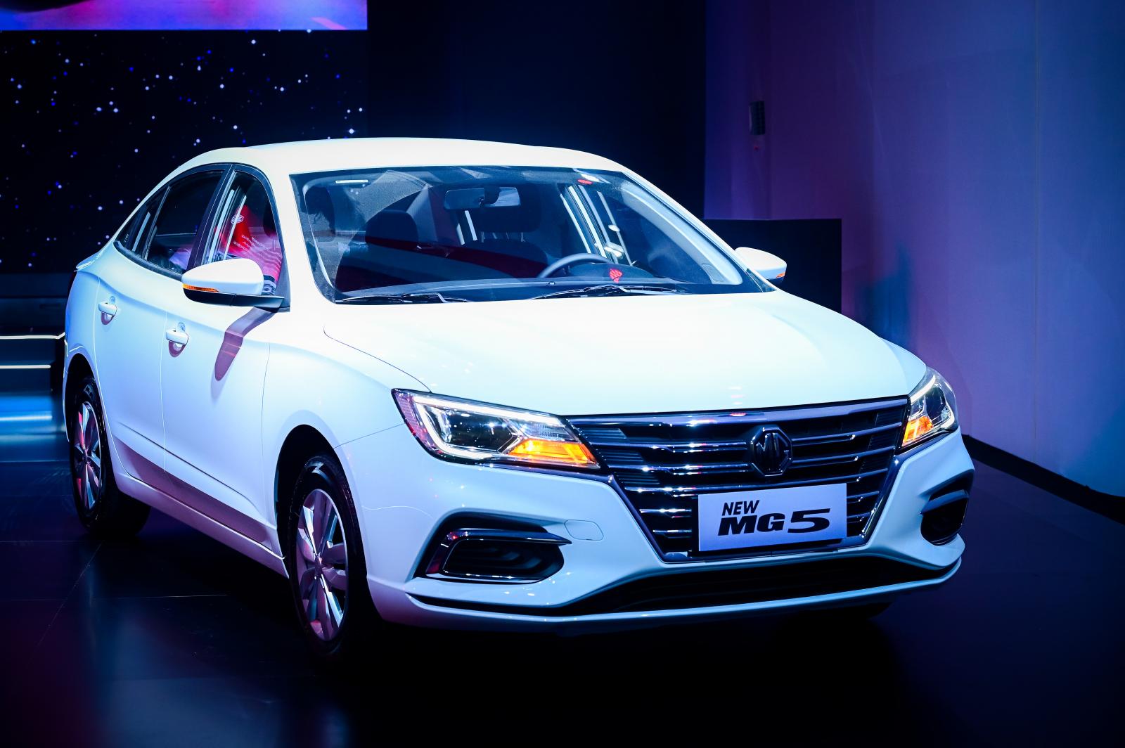 New MG5 2 Đầu xe New MG5 - MG Kinh Dương Vương TP HCM