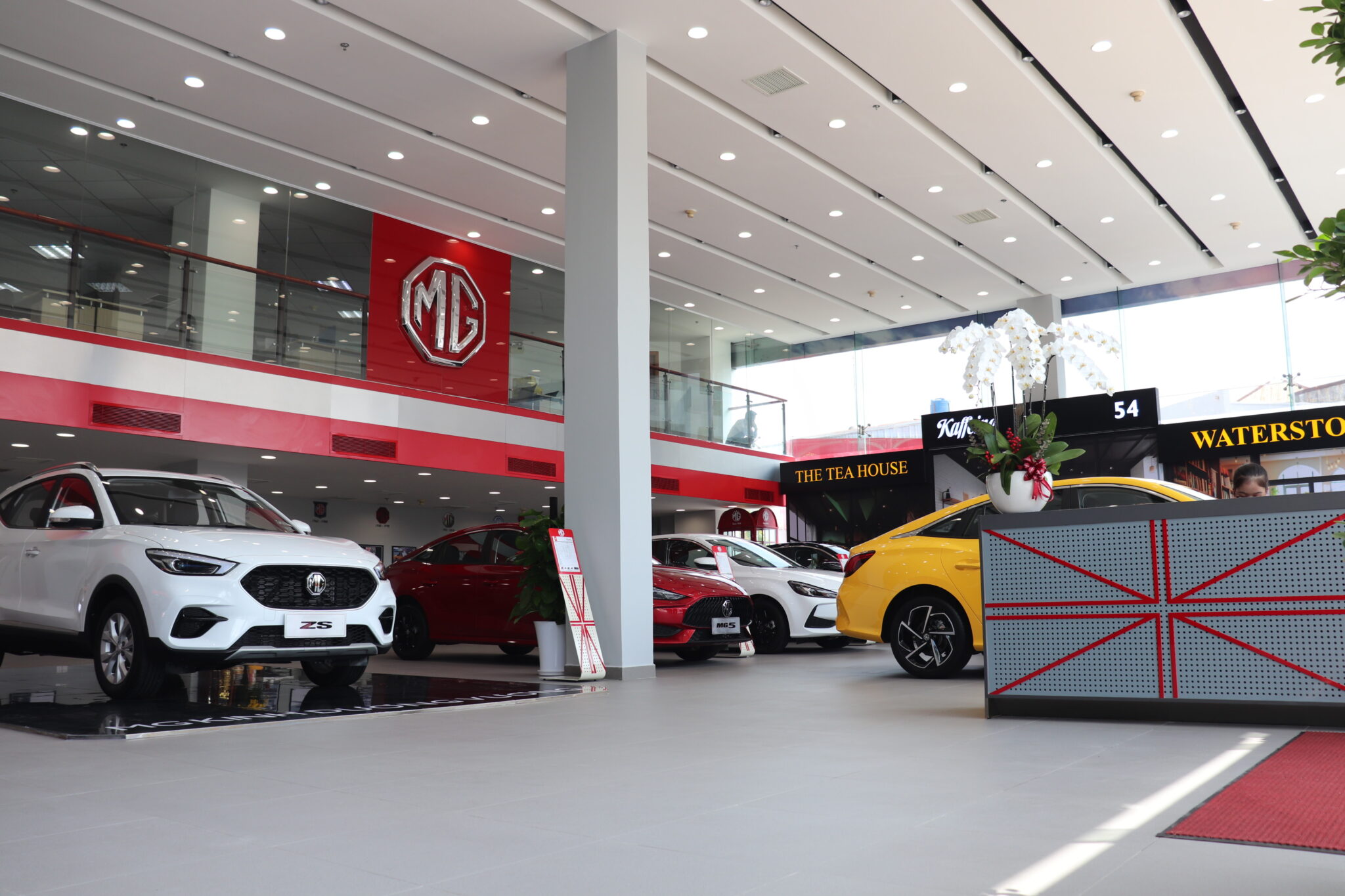 MG Kinh Dương Vương - Đại lý MG Flagship đầu tiên tại Việt Nam 2 Bên trong SR MG Kinh Dương Vương TPHCM